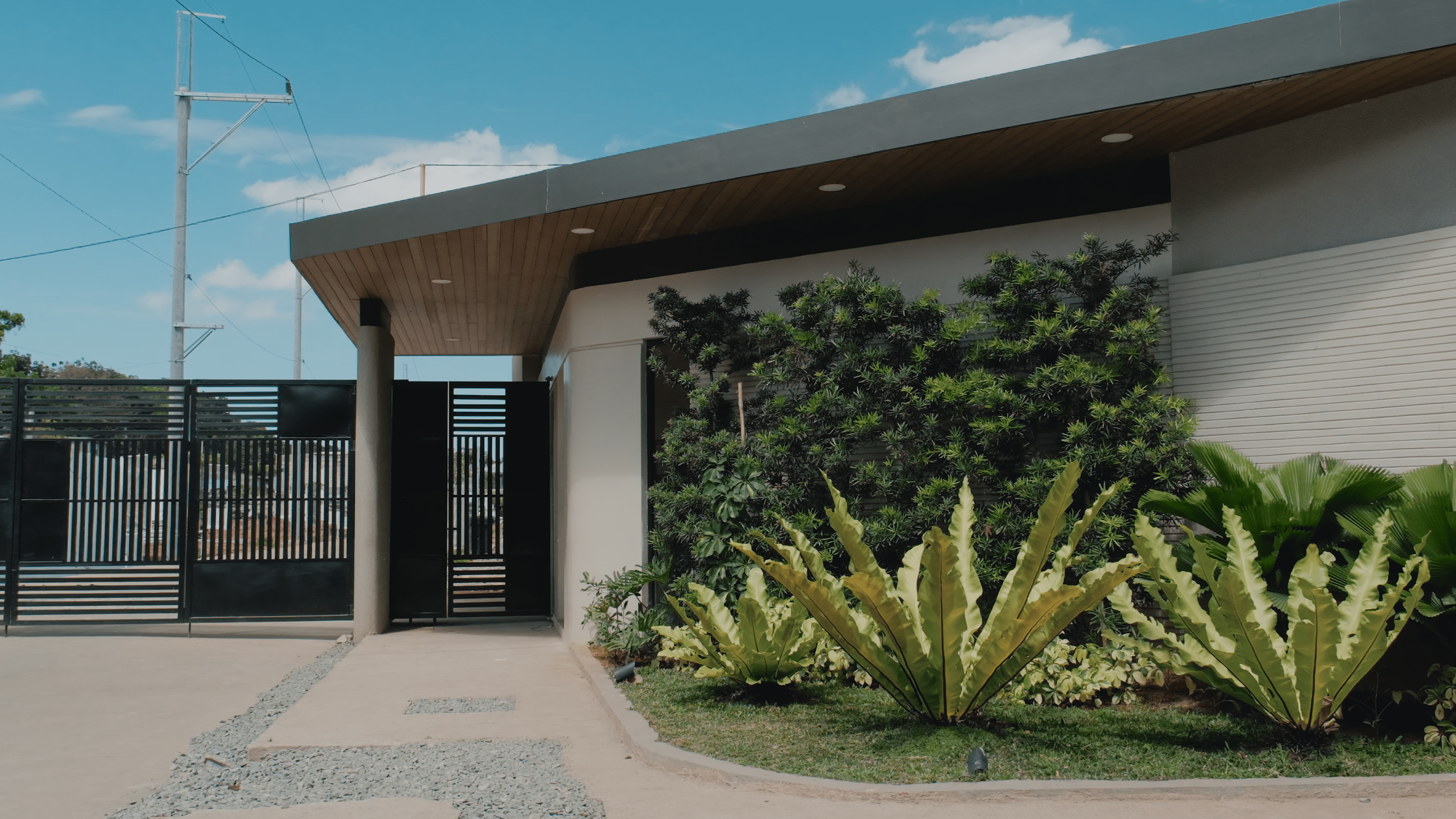 AHANNA Real Estate - Image 3